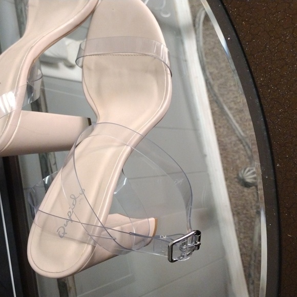 NIB Qupid Homecoming Clear strap heel size 10 - Picture 3 of 10